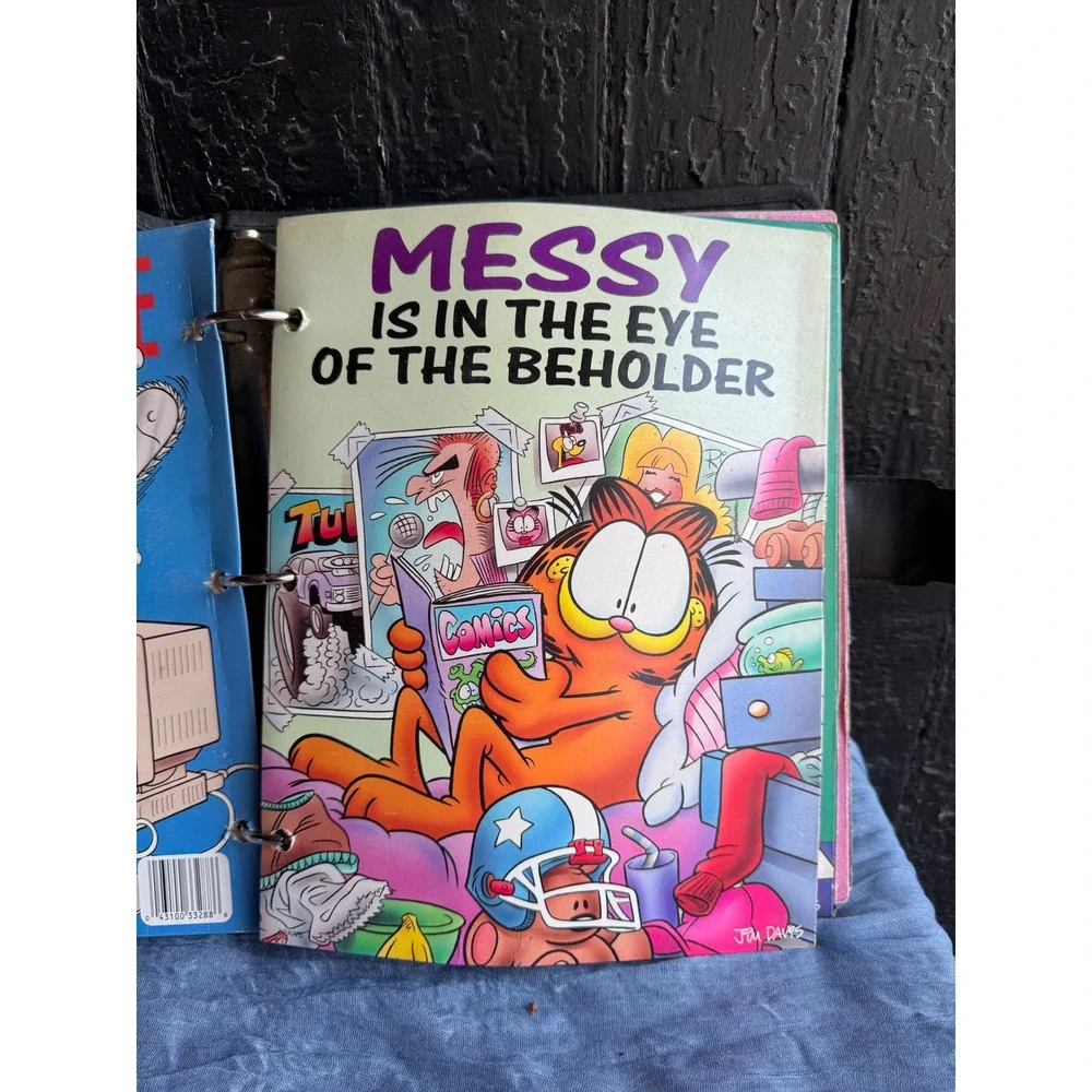 Vintage Mead Five Star latch Binder with Garfield Folders 90s School Supplies